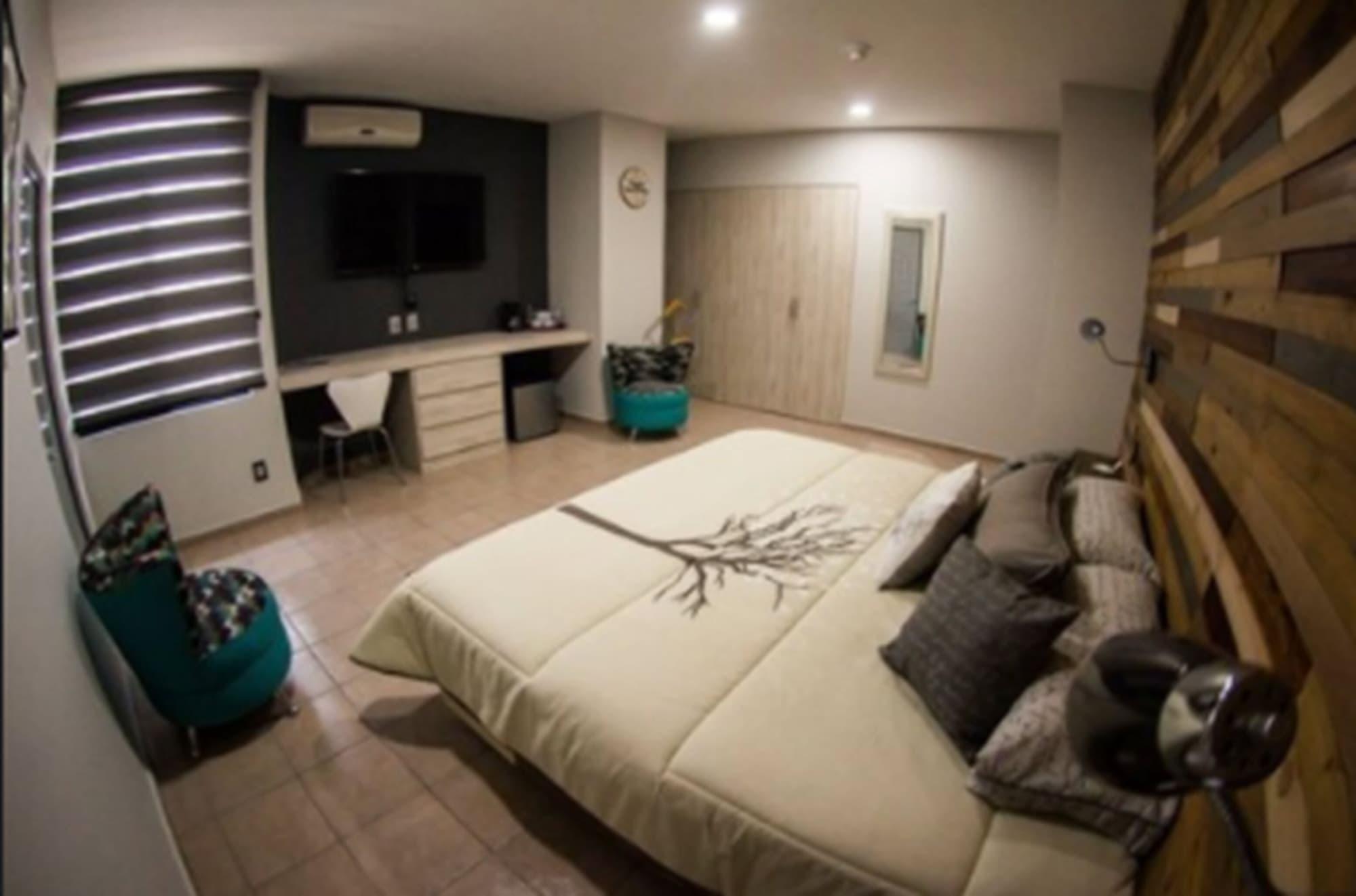 Hotel Real Azteca Boulevard Leon Bagian luar foto