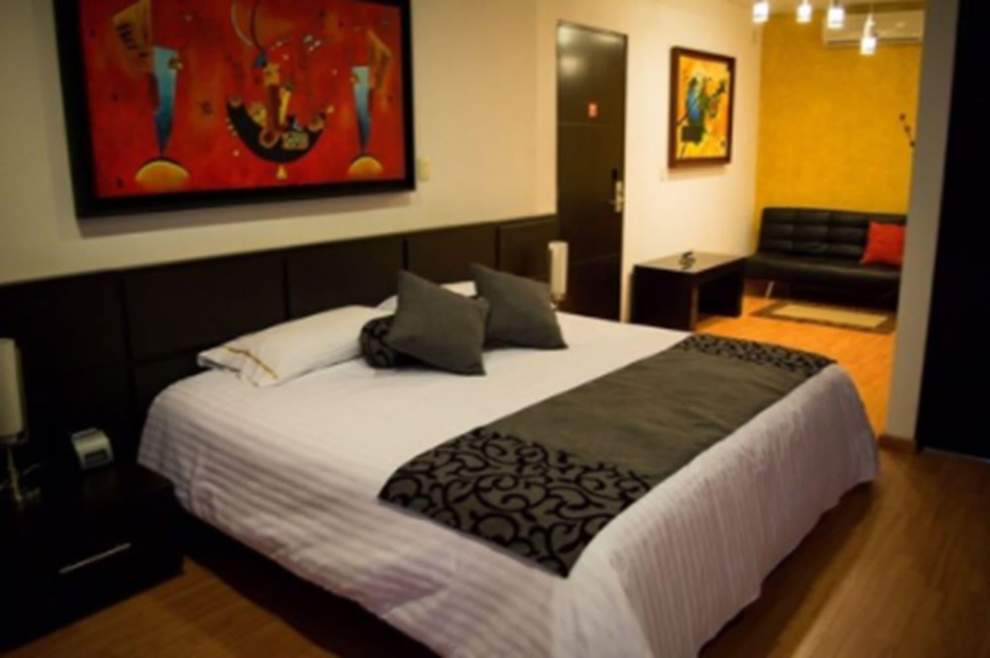 Hotel Real Azteca Boulevard Leon Bagian luar foto