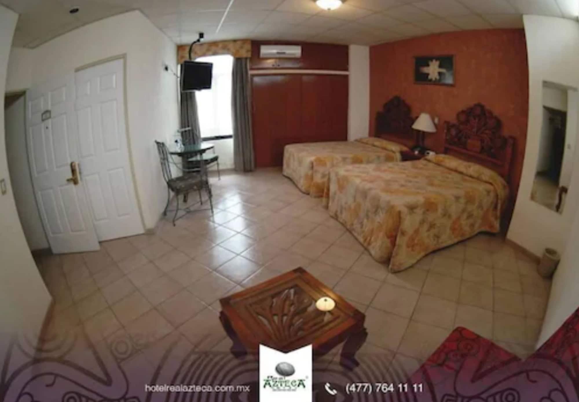 Hotel Real Azteca Boulevard Leon Bagian luar foto