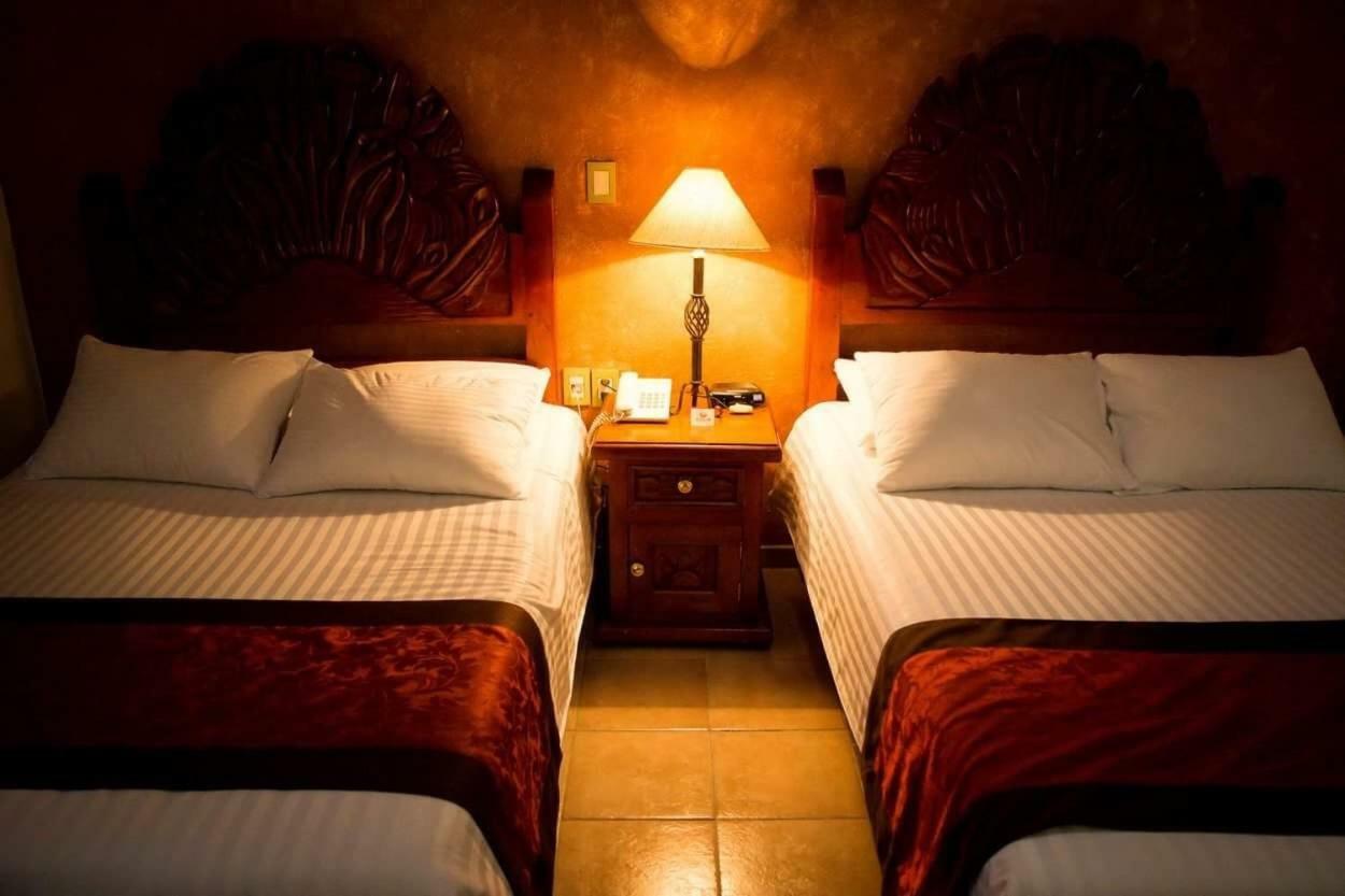 Hotel Real Azteca Boulevard Leon Bagian luar foto