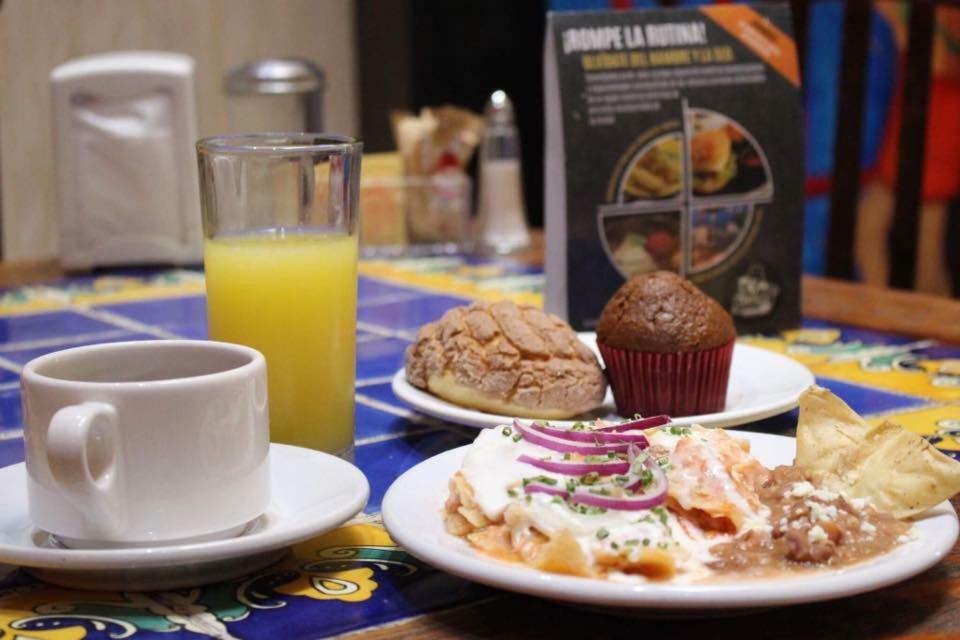 Hotel Real Azteca Boulevard Leon Bagian luar foto