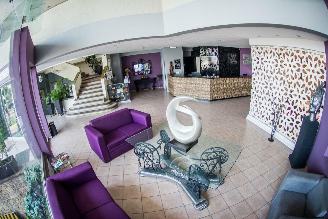 Hotel Real Azteca Boulevard Leon Bagian luar foto